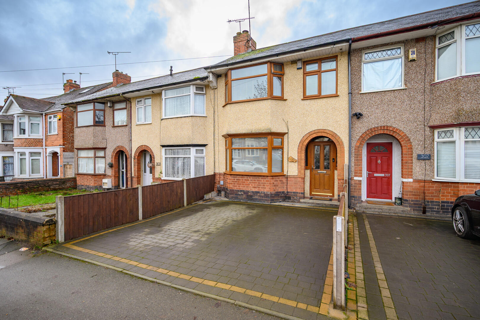 Sewall Highway, CV2 – Stunning Throughout